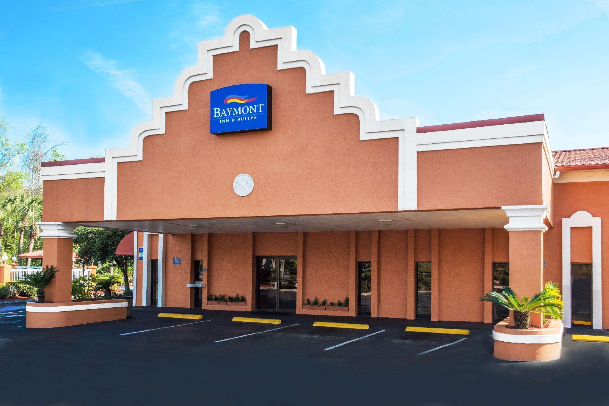 Baymont By Wyndham Lake Stadt Exterior foto