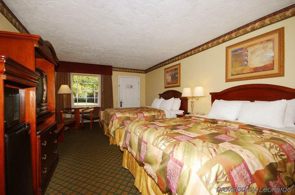 Baymont By Wyndham Lake Stadt Zimmer foto